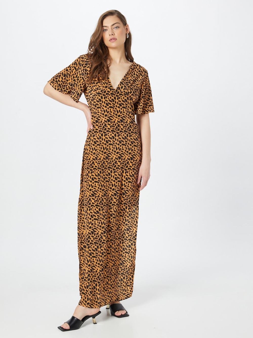 NWT ~ NASTY GAL Cheetah Leopard Slit Flowy Long Maxi
Dress - Picture 8 of 14